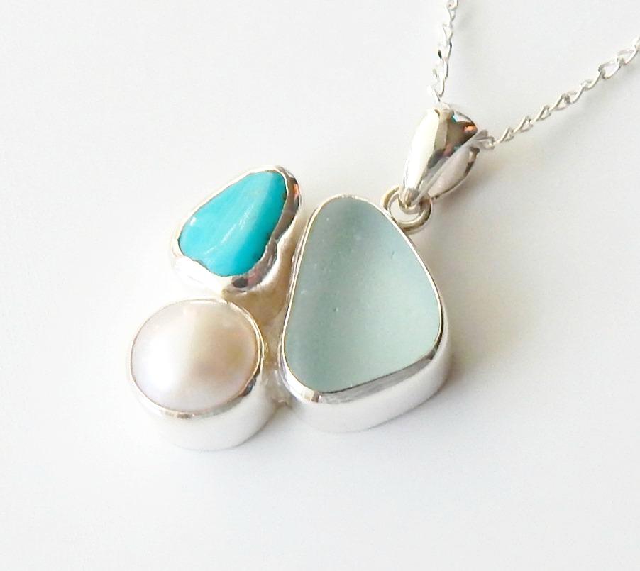 Turquoise, sea glass and pearl pendant necklace
